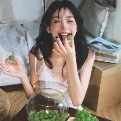 绿野红鸾